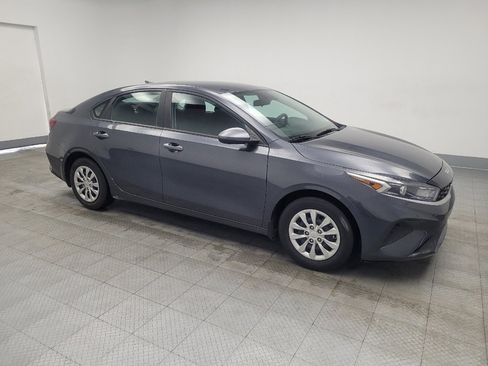 Used 2023 Kia Forte LX image 11