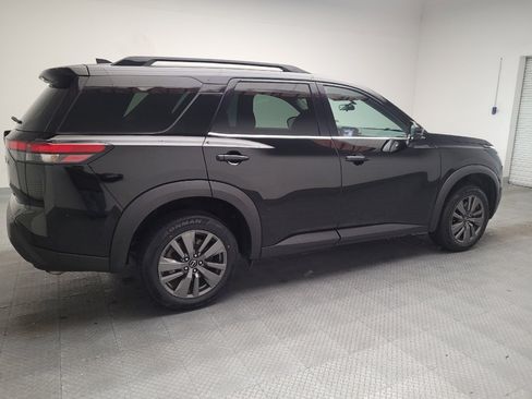Used 2023 Nissan Pathfinder SV FWD image 10