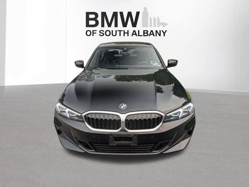 Used 2025 BMW 330i xDrive Sedan w/ Premium Package AWD/4WD image 8