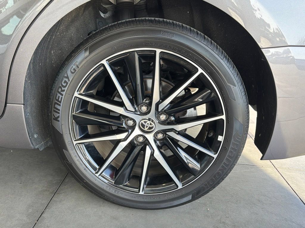 Certified 2024 Toyota Camry SE FWD image 17