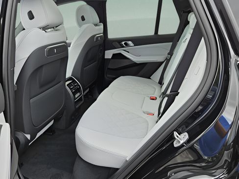 New 2026 BMW X5 sDrive40i w/ Premium Package image 31