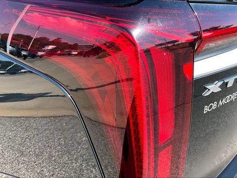 Used 2023 Cadillac XT6 Premium Luxury AWD/4WD image 32