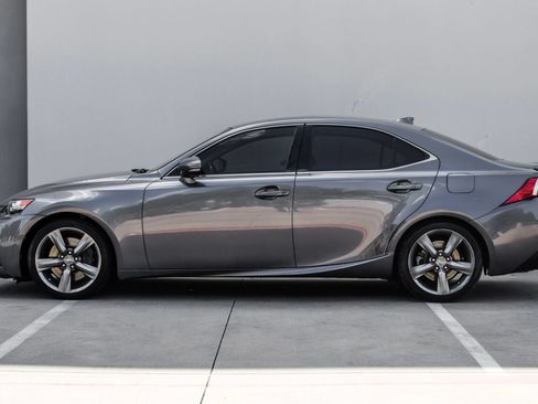 Used 2015 Lexus IS 350 w/ Navigation System Package RWD image 10
