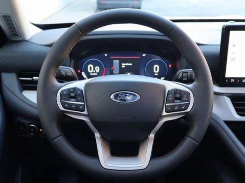 Used 2026 Ford Explorer Active w/ Active Comfort Package AWD/4WD image 25