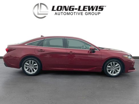 Used 2019 Toyota Avalon XLE w/ Moonroof Package FWD image 8