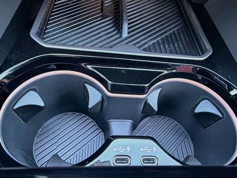 New 2027 BMW 530i w/ M Sport Package RWD image 31