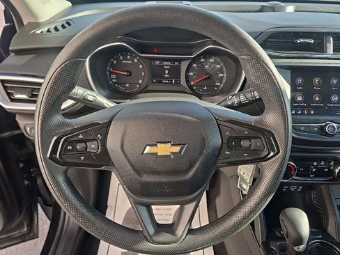 Used 2023 Chevrolet TrailBlazer LS image 14