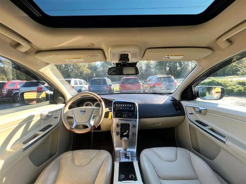 Used 2012 Volvo XC60 3.2 Platinum image 17