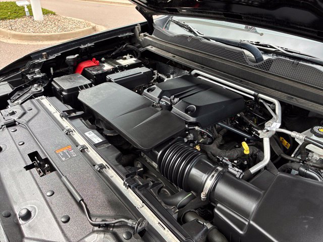 Certified 2023 Chevrolet Colorado Trail Boss w/ Technology Package AWD/4WD image 11