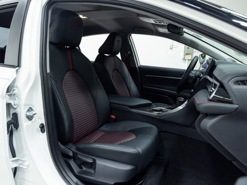 Used 2023 Toyota Camry XSE image 25