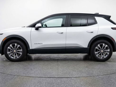 Used 2025 Chevrolet Equinox LT image 5