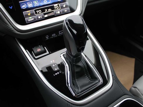 New 2025 Subaru Outback Limited image 27