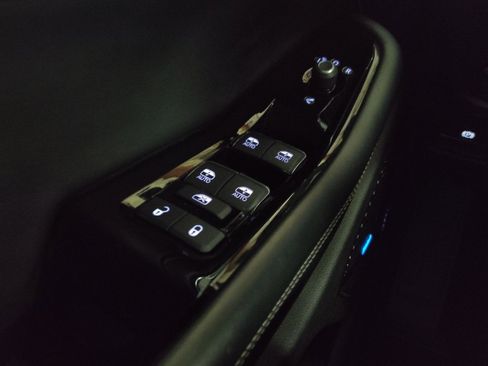 Used 2022 Jeep Grand Cherokee L Overland AWD/4WD image 27