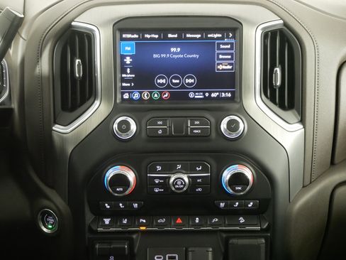Used 2021 GMC Sierra 3500 Denali w/ Denali Ultimate Package AWD/4WD image 18