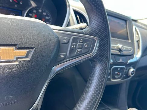 Used 2020 Chevrolet Equinox LT FWD image 18