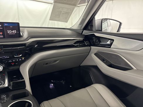 Used 2023 Acura MDX SH-AWD w/ Technology Package image 30