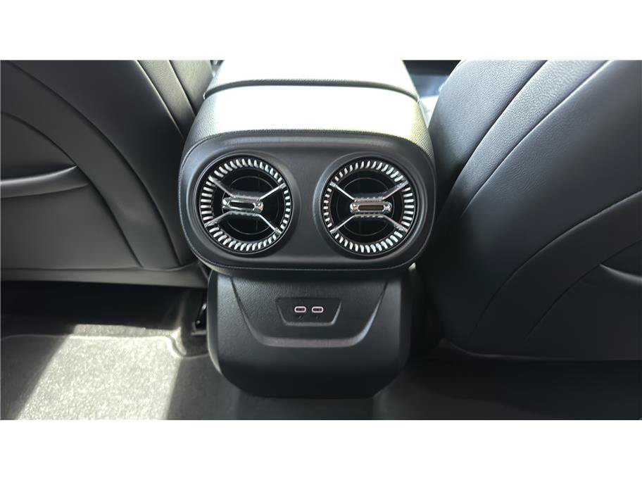Used 2024 Chevrolet Blazer EV LT AWD/4WD image 18