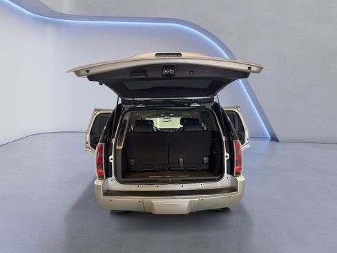 Used 2010 GMC Yukon Denali AWD/4WD image 11