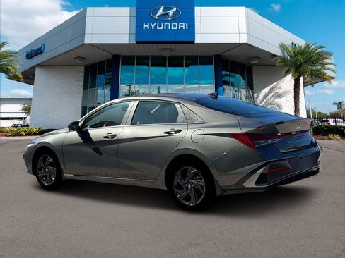New 2026 Hyundai Elantra SEL Sport Premium FWD image 5