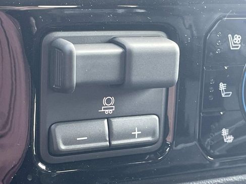 New 2026 Chevrolet Silverado 3500 High Country w/ High Country Premium Package AWD/4WD image 24