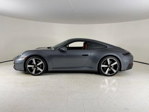 Certified 2025 Porsche 911 Carrera RWD image 2