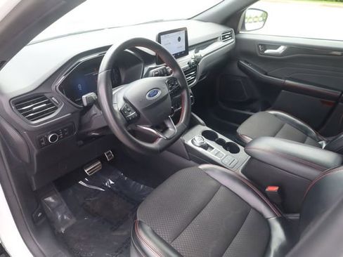 Used 2023 Ford Escape ST-Line w/ Equipment Group 301A FWD image 8