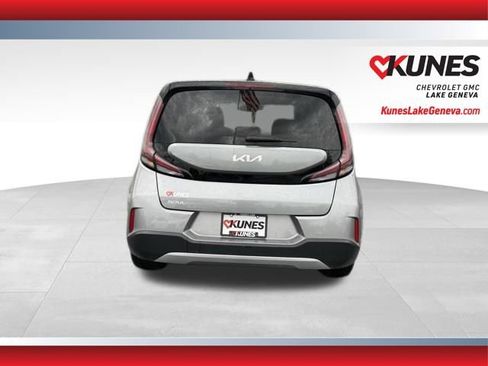 Used 2024 Kia Soul LX w/ Option Group 015 FWD image 7
