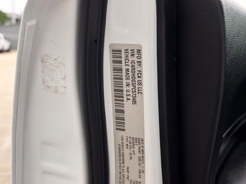 Used 2023 Dodge Durango GT RWD image 29