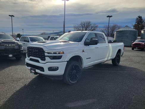 New 2026 RAM 3500 Limited image 15