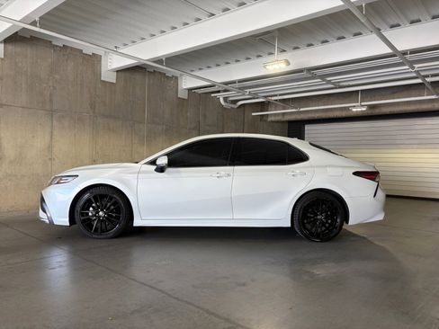 Used 2023 Toyota Camry XSE w/ Cold Weather Package AWD/4WD image 2