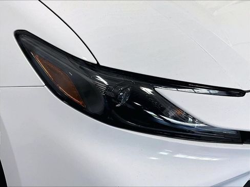 Certified 2025 Toyota Camry SE FWD image 32