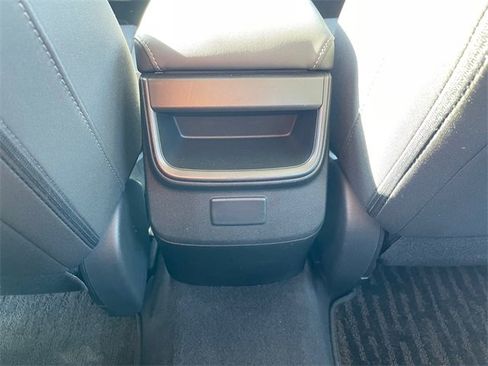 Used 2020 Subaru Outback 2.5i Premium image 20