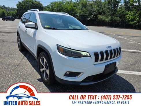 Used 2019 Jeep Cherokee Limited AWD/4WD image 7