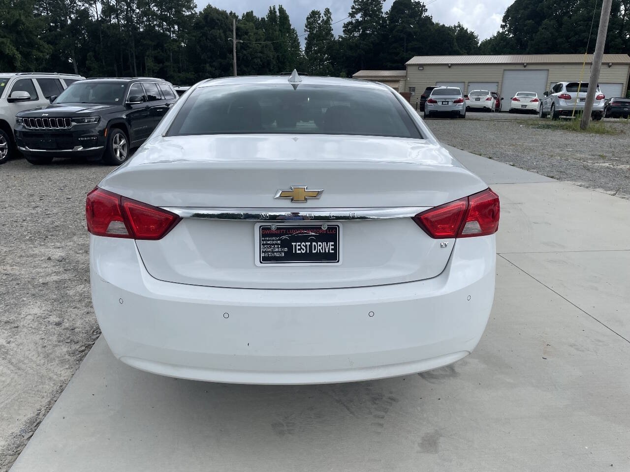 Used 2016 Chevrolet Impala LT w/ Convenience Package FWD image 6