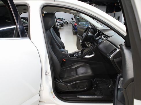 Used 2018 Jaguar E-PACE S image 16