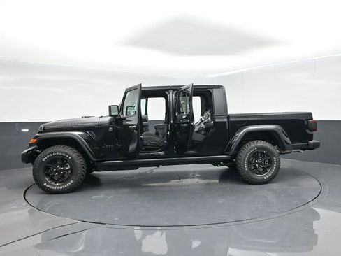 New 2026 Jeep Gladiator Willys image 60