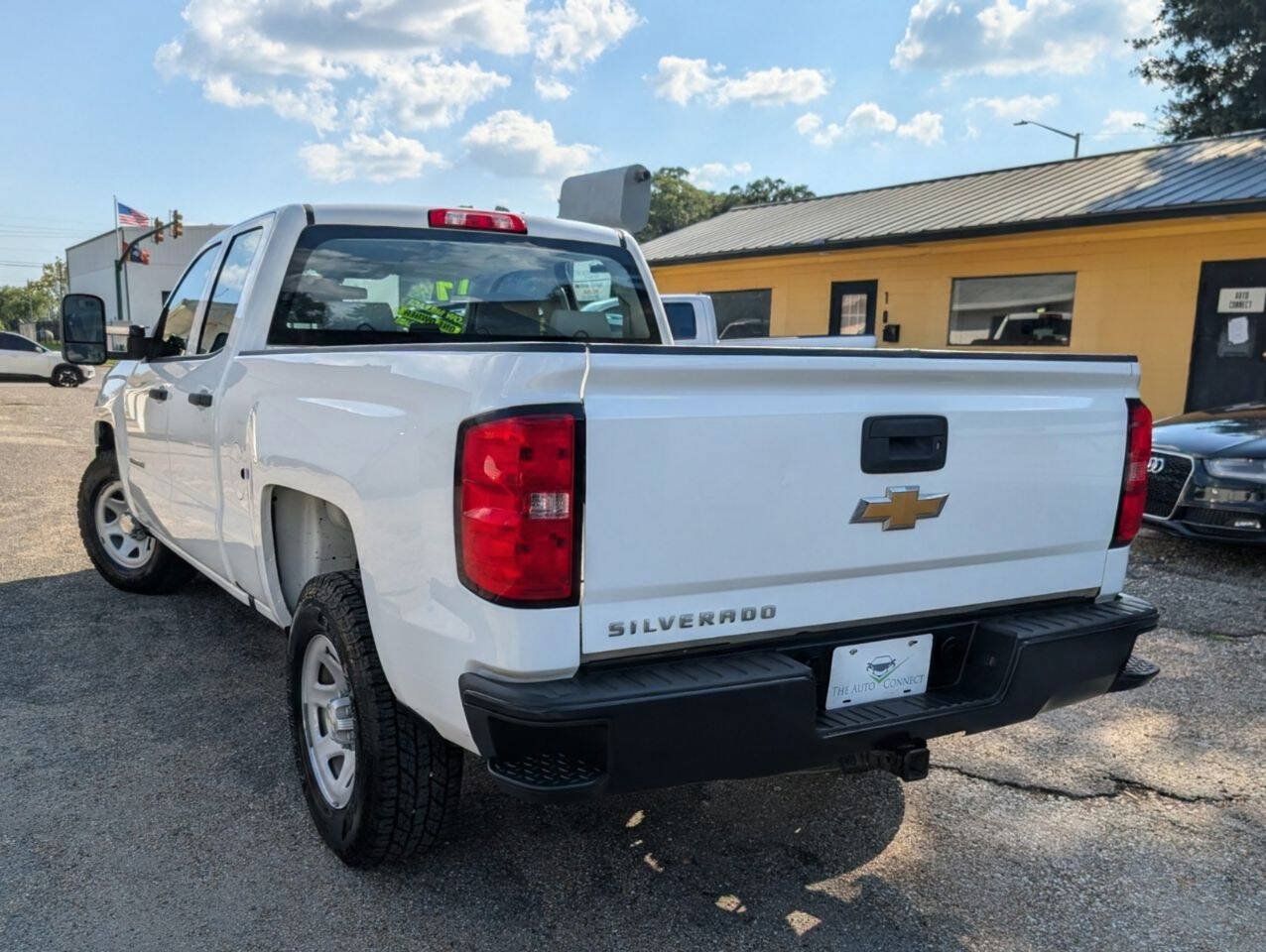 Used 2017 Chevrolet Silverado 1500 W/T w/ Trailering Package RWD image 7
