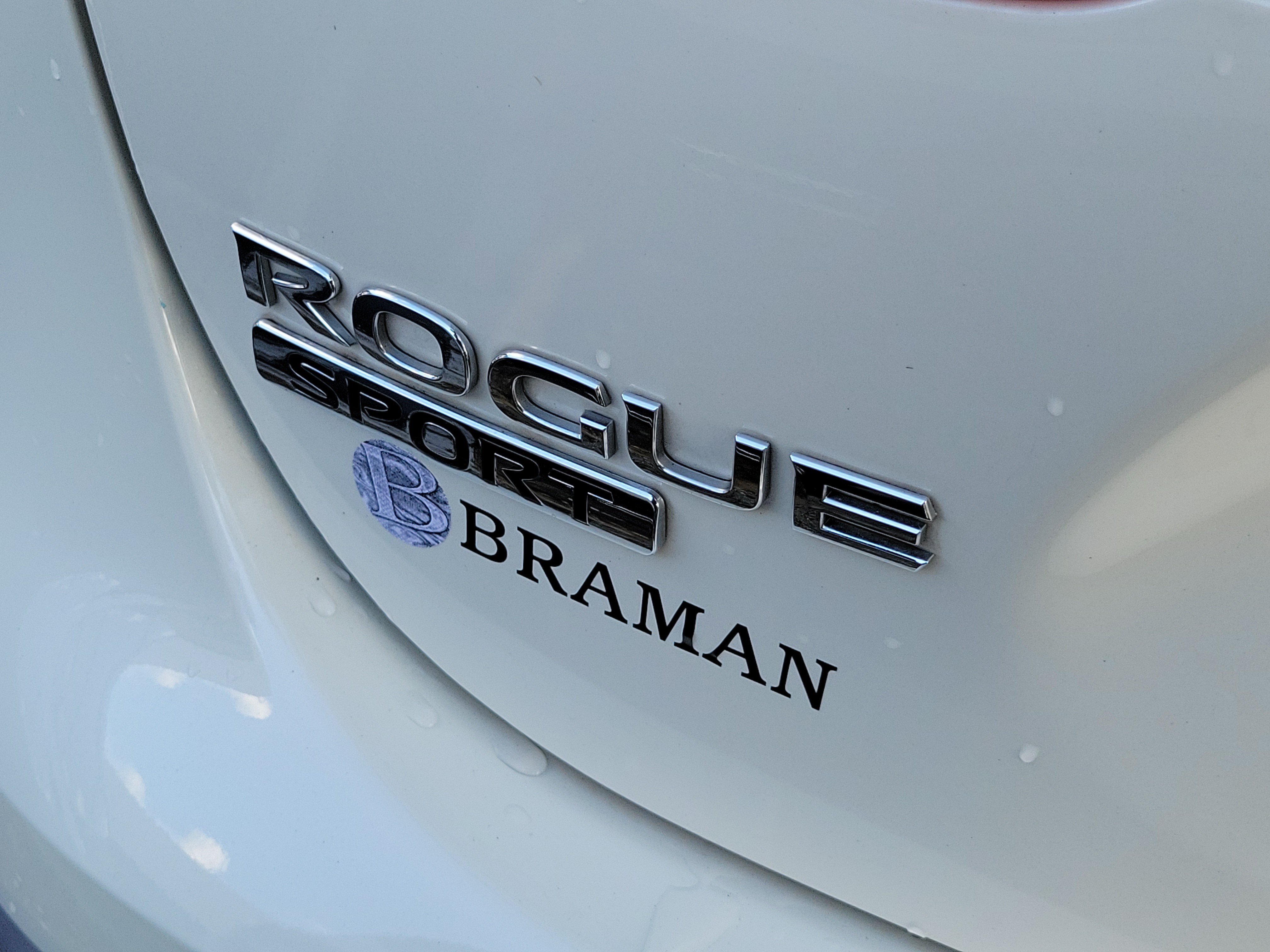 Used 2021 Nissan Rogue Sport SL w/ Premium Package FWD image 7