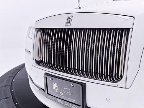 Used 2014 Rolls-Royce Wraith RWD image 23