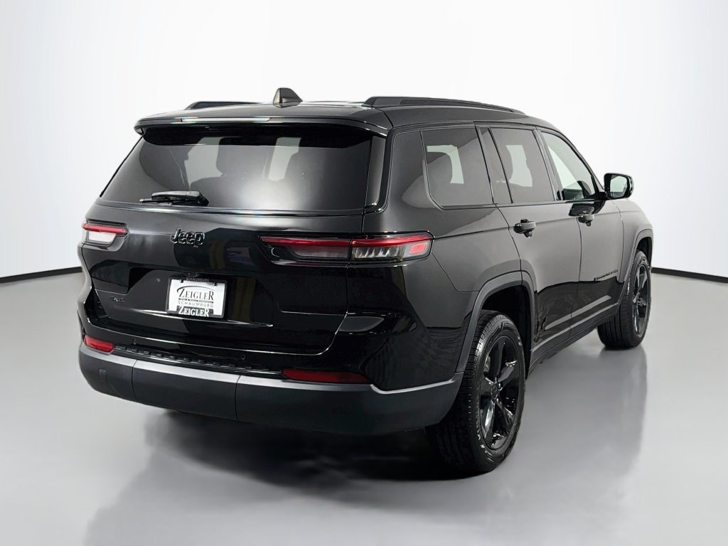 Used 2023 Jeep Grand Cherokee L Laredo AWD/4WD image 7
