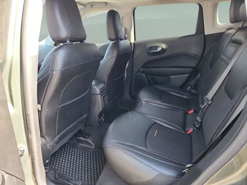 Used 2019 Jeep Compass Latitude w/ Popular Equipment Group image 17