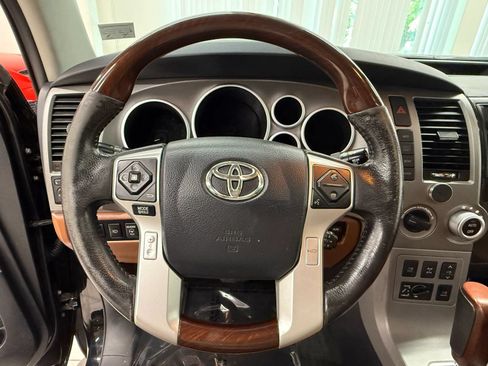 Used 2014 Toyota Sequoia Platinum AWD/4WD image 32