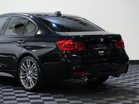 Used 2017 BMW 340i Sedan RWD image 16