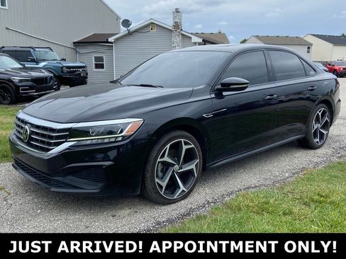 Used 2021 Volkswagen Passat 2.0T R-Line FWD image 1