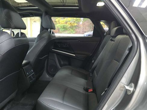 Used 2024 Mercedes-Benz Sprinter 2500 image 50