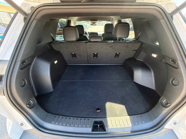 Used 2025 Chevrolet Equinox LT w/ Convenience Package II AWD/4WD image 38