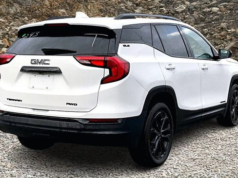Used 2020 GMC Terrain SLE w/ Driver Convenience Package image 2