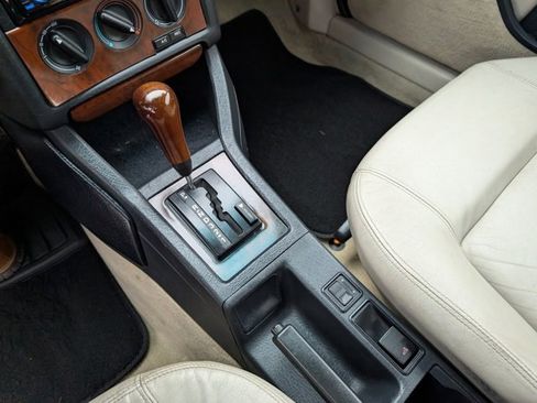 Used 1994 Audi Cabriolet image 4