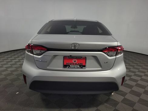 Used 2025 Toyota Corolla LE FWD image 6