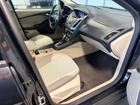 Used 2013 Ford Focus SE FWD image 11
